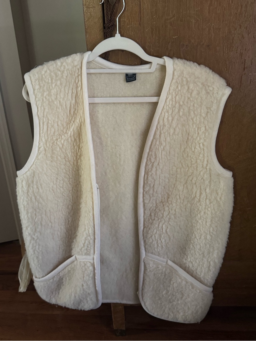 Women’s Cream Sherpa Fleece Vest with Front Pockets